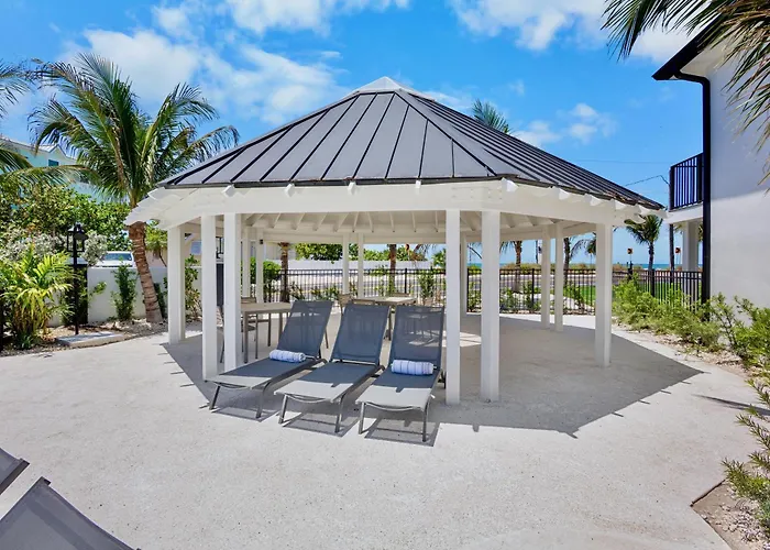 Tropic Isle At Anna Maria Island Inn